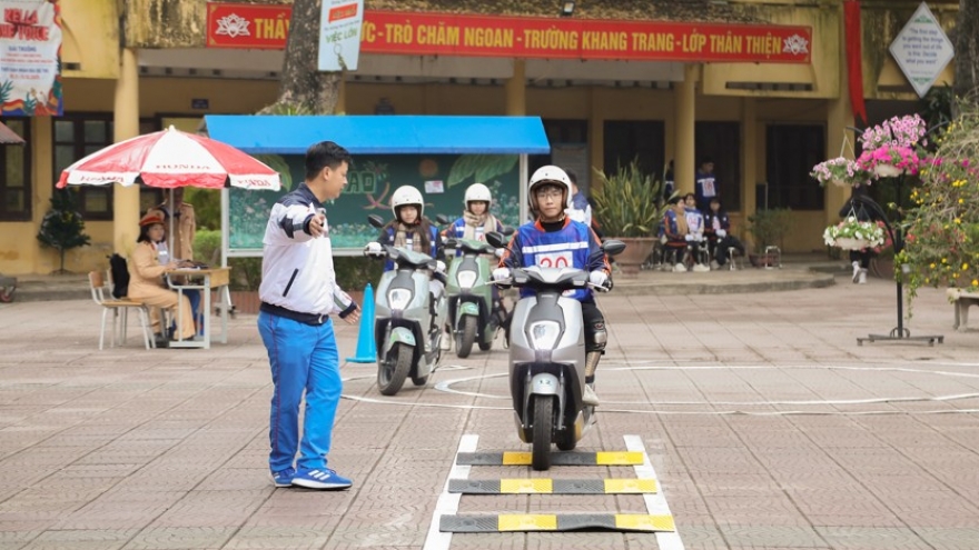 Honda Việt Nam hướng dẫn pháp luật về trật tự ATGT và kỹ năng lái xe an toàn